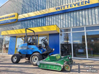 Aufsitzrasenmäher New Holland MC28