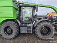 Schlepper / Traktor JCB Fastrac 4220 met container