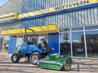 Aufsitzrasenmäher New Holland New Holland MC28 maaier