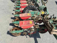 Drillmaschine Monozentra Fahse Monozentra bieten zaaimachine met 12 elementen loopwielen en transportwielen