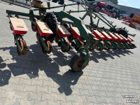 Drillmaschine Monozentra Fahse Monozentra bieten zaaimachine met 12 elementen loopwielen en transportwielen
