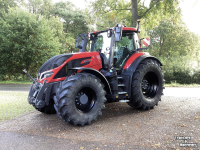 Schlepper / Traktor Valtra Q285