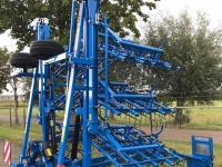 Striegelmaschine  Carré Sarclerse Schoffel Wiedeg