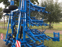 Striegelmaschine Carré Sarclerse