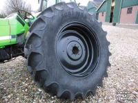 Räder, Reifen, Felgen & Distanzringe BKT 460/85x38