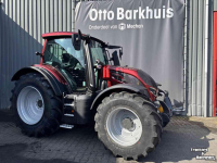 Schlepper / Traktor Valtra N175D
