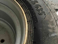 Räder, Reifen, Felgen & Distanzringe BKT 620/40R22,5, incl. velg!