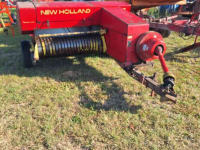 Pressen New Holland 276 hayliner balenpers hooipers pers stropers