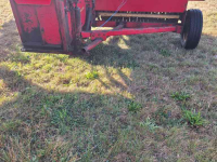 Pressen New Holland 276 hayliner balenpers hooipers pers stropers