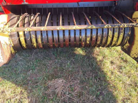 Pressen New Holland 276 hayliner balenpers hooipers pers stropers