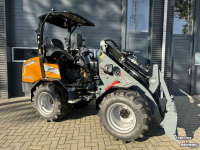 Radlader Giant G2700HD+
