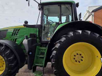 Schlepper / Traktor John Deere 6195M