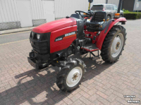 Obsttraktor Shibaura st 330
