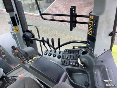 Schlepper / Traktor Claas Arion 610