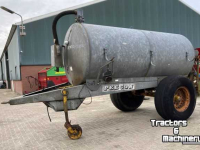 Gülletankwagen / Güllefässer Peecon Mesttank, mestverwerking.