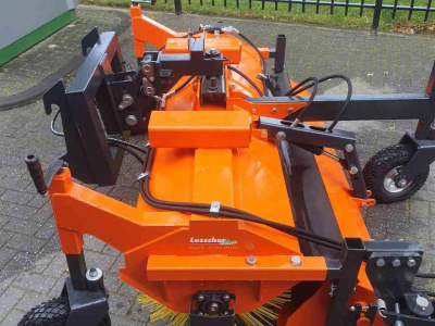 Kehrmaschine Hofstede Veegmachine 140cm-270cm