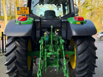 Schlepper / Traktor John Deere 6120M