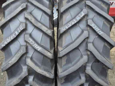 Räder, Reifen, Felgen & Distanzringe Trelleborg 440/65R28 TM800