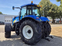 Schlepper / Traktor New Holland T8020 FP 40 Kmh. Lucht, geveerde vooras