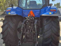 Schlepper / Traktor New Holland T8020 FP 40 Kmh. Lucht, geveerde vooras