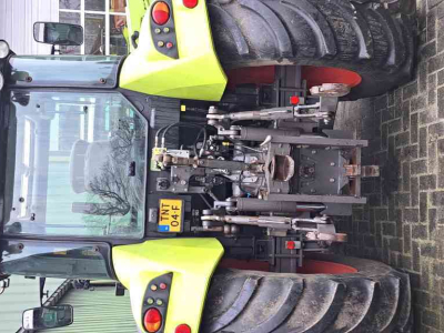 Schlepper / Traktoren Claas Arion 430