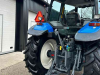 Schlepper / Traktor New Holland TS100