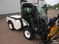 Geräteträger Multihog CX 75 werktuigdrager met Mc Connel arm klepelbak