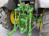 Schlepper / Traktor John Deere 6120M