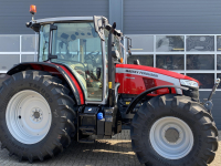 Schlepper / Traktor Massey Ferguson 5M.145 Dyna4