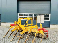 Grubber Rumptstad Cultivator met kooirol en hydraulische hefinrichting
