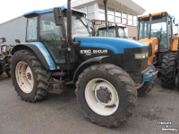 Schlepper / Traktor New Holland 8160