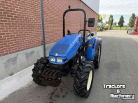 Schlepper / Traktor New Holland T3020