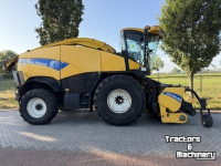 Feldhäcksler New Holland FR9080