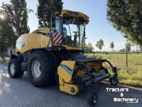 Feldhäcksler New Holland FR9080