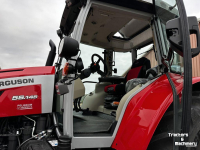 Schlepper / Traktor Massey Ferguson 5S.145 Dyna-VT