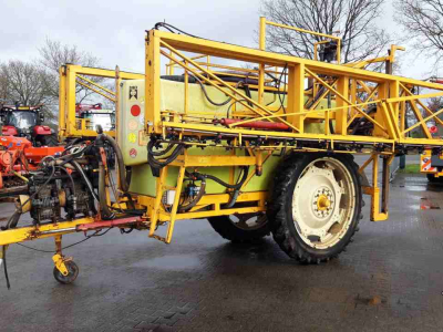 Feldspritze Dubex Vector 33 m. 3200 l. veldspuiten