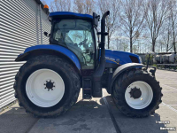 Schlepper / Traktor New Holland T6.150 Electro Command