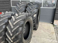 Räder, Reifen, Felgen & Distanzringe Michelin 650/65R38 & 540/65R28