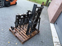 Hackmaschine  Elco frontschoffel met hefmast