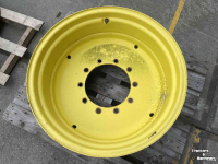 Räder, Reifen, Felgen & Distanzringe John Deere R6.155 15X28