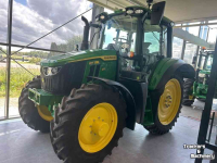 Schlepper / Traktor John Deere 6M 125