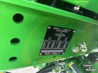 Schlepper / Traktor John Deere 6M 125