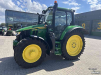 Schlepper / Traktor John Deere 6M 125