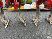 Tiefenlockerer Unia Plow B4 voorzetwoeler/digger