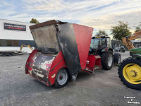 Schlepper / Traktor Ford incl voermengwagen Trioliet 1200 2017