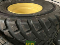 Räder, Reifen, Felgen & Distanzringe Nokian 560/60r22.5 + 650/65R30.5 Country King 176D TL l