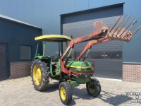 Schlepper / Traktor John Deere 1130 met voorlader en 1040 - beide 2wd en kenteken fendt ford international