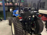 Schlepper / Traktor New Holland Boomer 35