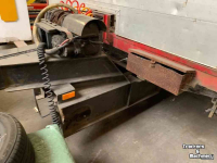 Tieflader / Anhänger  NETAM-FRUEHAUF Aanhanger / Machinetransporter vrachtwagen met hydraulisch lier - met oprijplaten