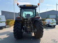 Schlepper / Traktor Massey Ferguson 5711M